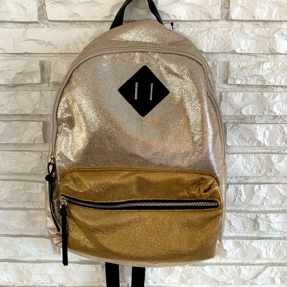 NWOT Arizona Jeans Co. Backpack in Gold and Bronze
